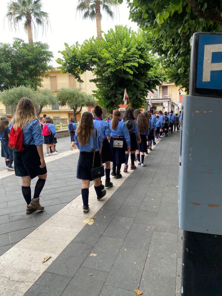 AVELLA. Ieri lultimo saluto a Ferdinando Amato. Il parroco Parisi: Oltre agli angeli, ai santi, ai martiri, sicuramente ad accoglierti ci sarà anche la tua mamma AVELLA. Ieri lultimo saluto a Ferdinando Amato. Il parroco Parisi: Oltre agli angeli, ai santi, ai martiri, sicuramente ad accoglierti ci sarà anche la tua mamma