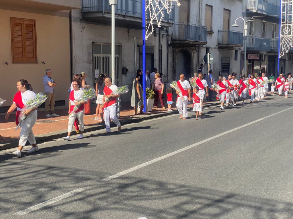 SPERONE. SantElia 2022, larrivo dei battenti. Video e Foto