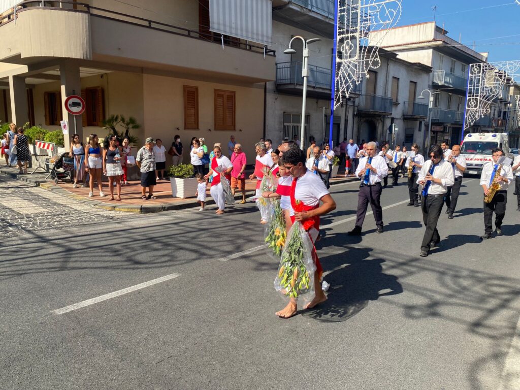 SPERONE. SantElia 2022, larrivo dei battenti. Video e Foto