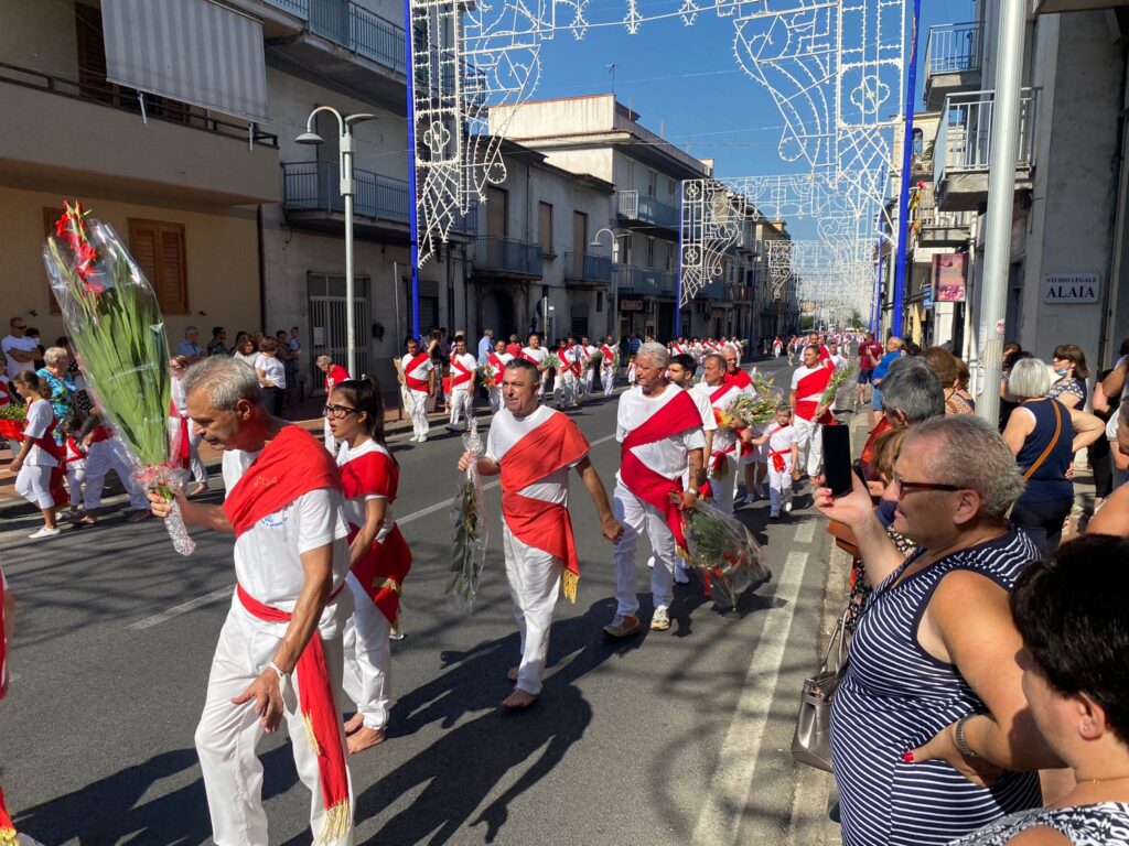 SPERONE. SantElia 2022, larrivo dei battenti. Video e Foto