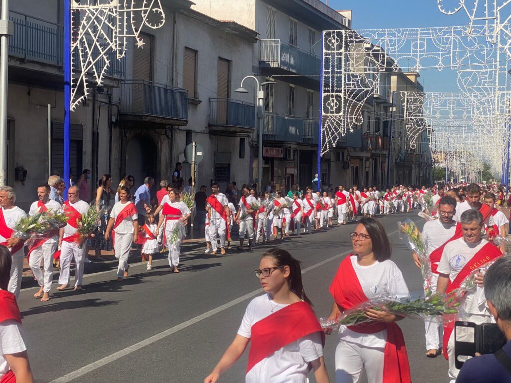 SPERONE. SantElia 2022, larrivo dei battenti. Video e Foto