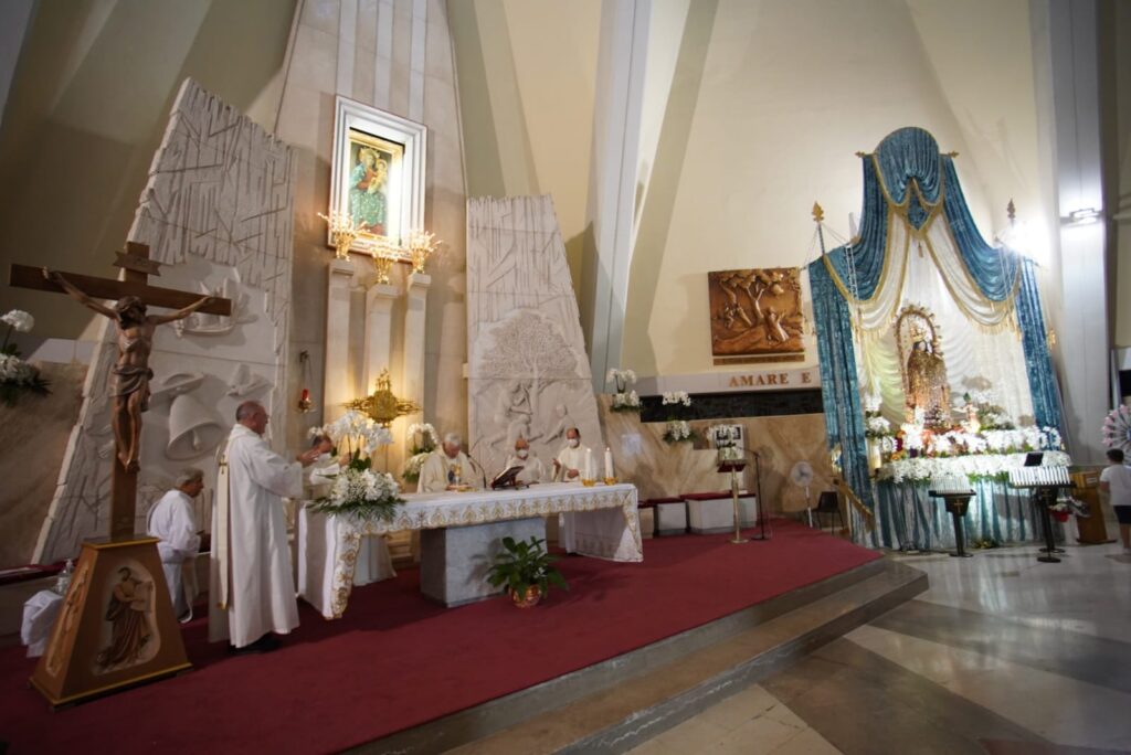 VISCIANO. La processione in onore di Maria SS. del Carpinello. Foto e Video