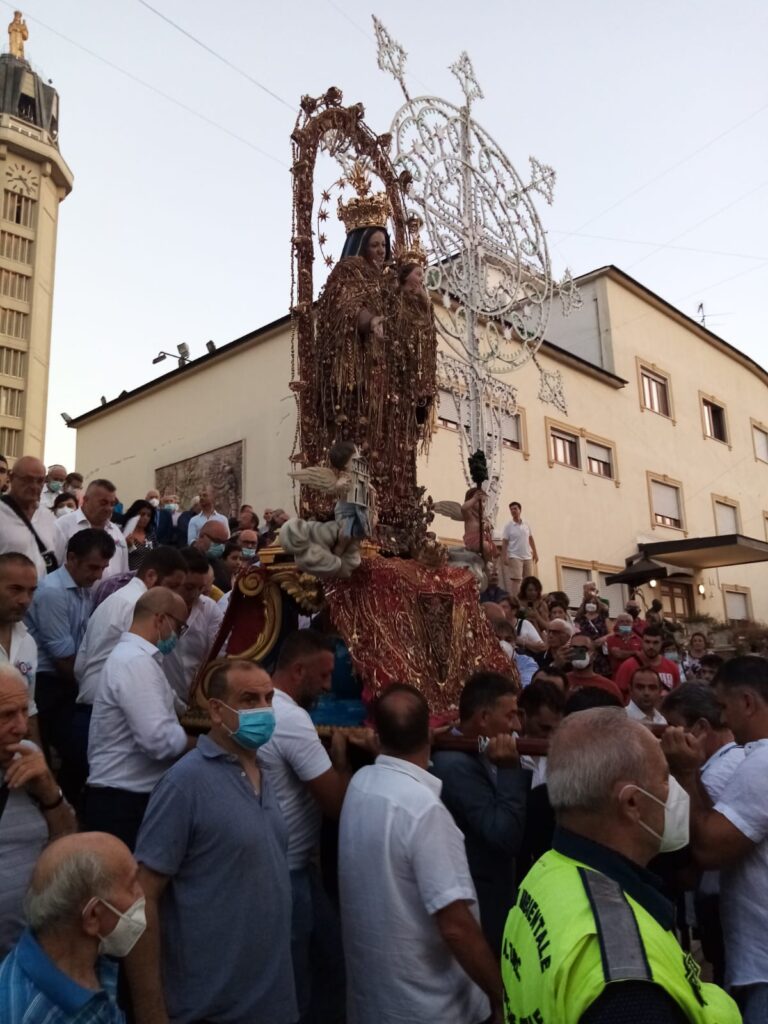 VISCIANO. La processione in onore di Maria SS. del Carpinello. Foto e Video