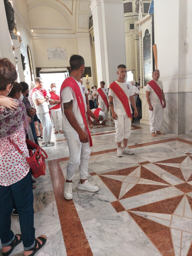 ALTAVILLA IRPINA. Le foto dei Battenti avellani in onore di San Pellegrino