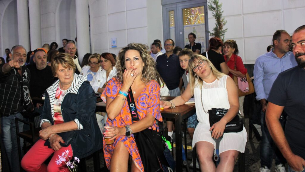 Mugnano  Festa di Santa Filomena semplicemente perfetta! Andrea Sannino incanta. Foto & Video