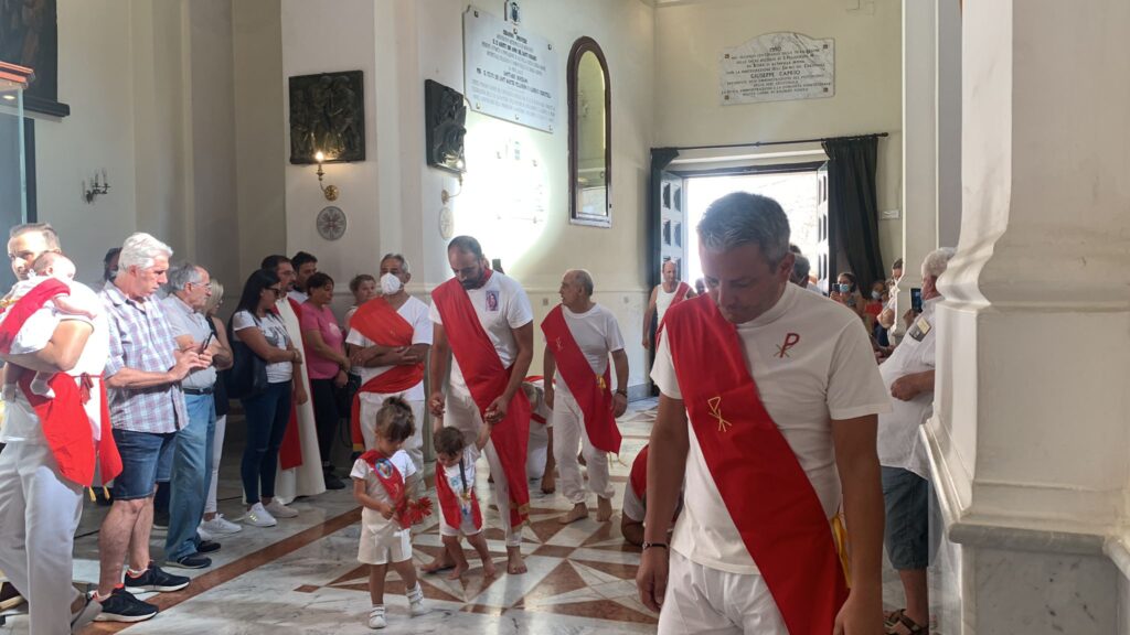 ALTAVILLA IRPINA. Le foto dei Battenti avellani in onore di San Pellegrino