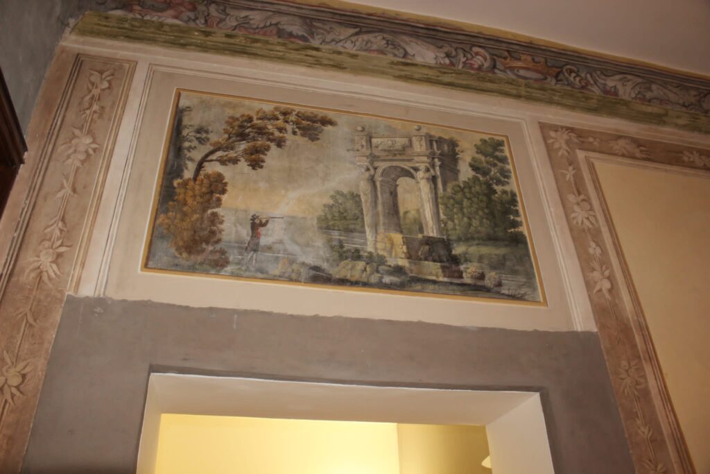 Avella  Visita ai monumenti da parte dei membri del Centro 66 dellArciconfraternita Universale di Santa Filomena