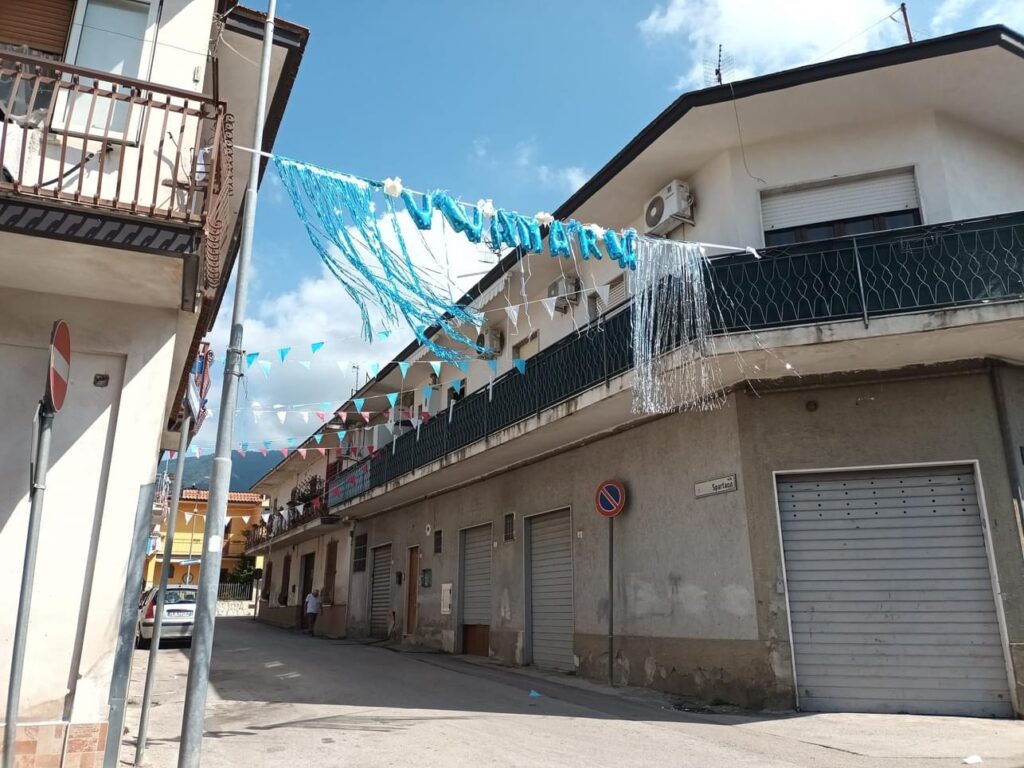 AVELLA. La cittadina archeologica si addobba a festa in vista della festa patronale