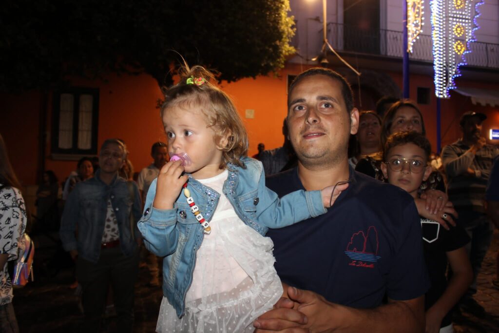 Mugnano  Festa di Santa Filomena semplicemente perfetta! Andrea Sannino incanta. Foto & Video