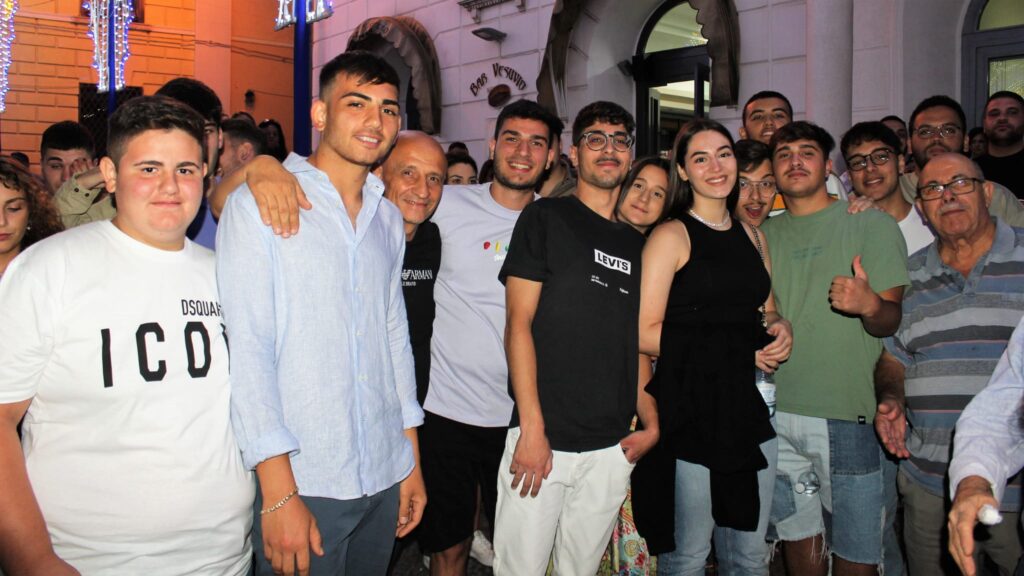 Mugnano  Festa di Santa Filomena semplicemente perfetta! Andrea Sannino incanta. Foto & Video