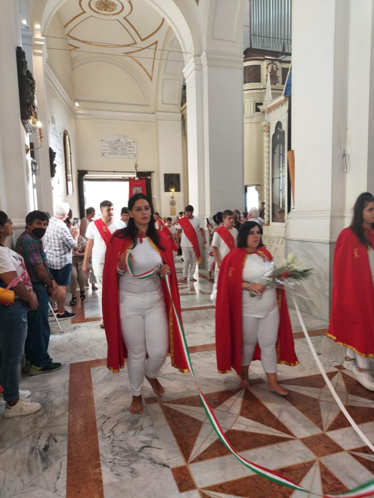 ALTAVILLA IRPINA. Le foto dei Battenti avellani in onore di San Pellegrino