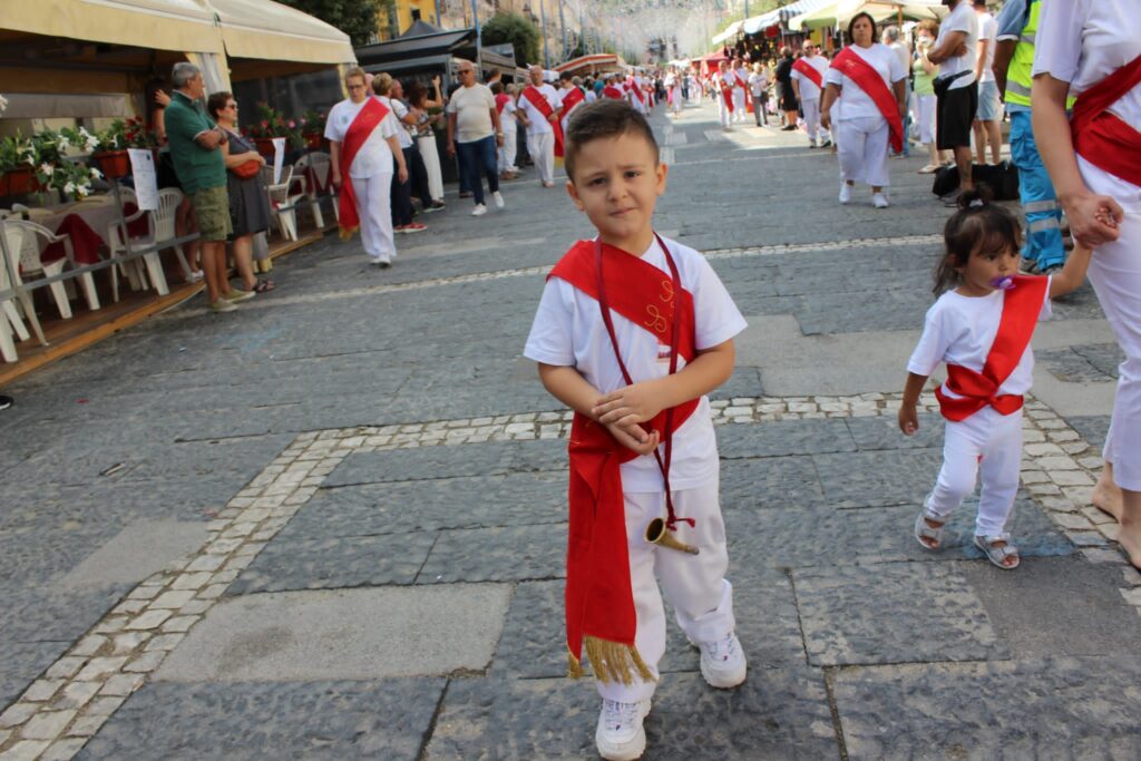 MUGNANO. Ieri la marcia dei Battenti in onore a San Pellegrino