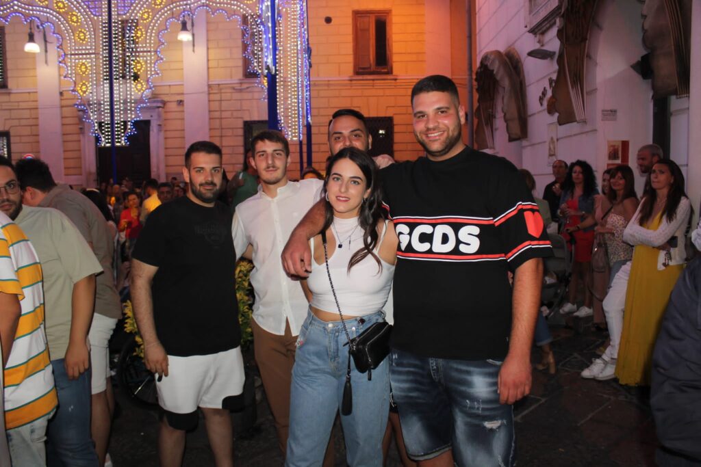 Mugnano  Festa di Santa Filomena semplicemente perfetta! Andrea Sannino incanta. Foto & Video