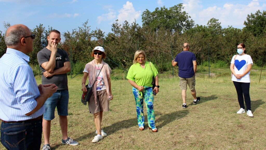 Avella  Visita ai monumenti da parte dei membri del Centro 66 dellArciconfraternita Universale di Santa Filomena