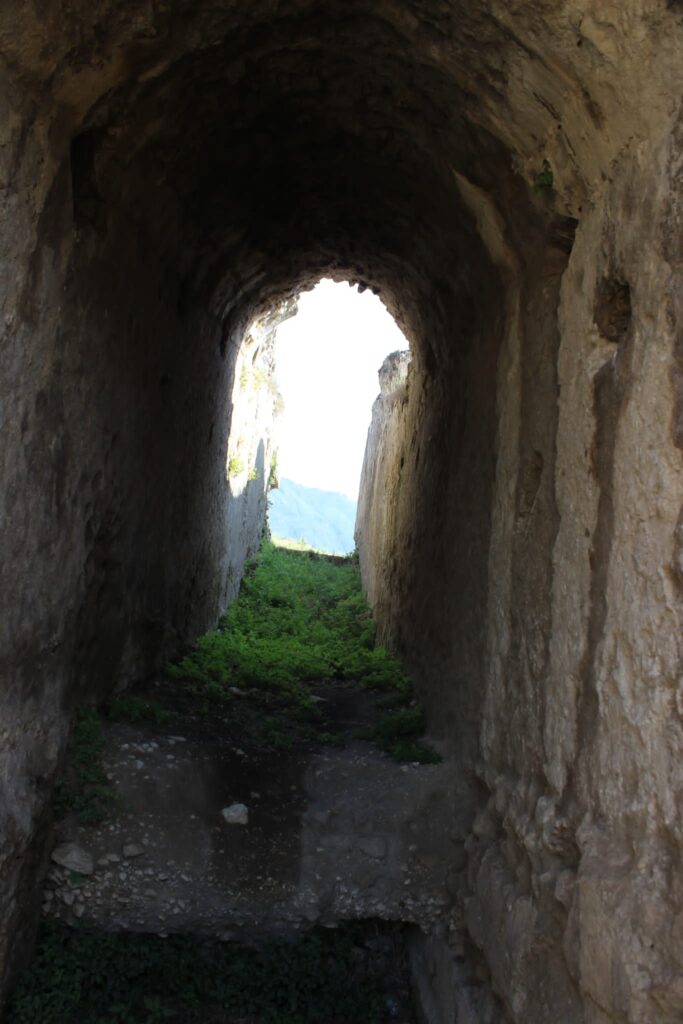 Avella  Visita ai monumenti da parte dei membri del Centro 66 dellArciconfraternita Universale di Santa Filomena