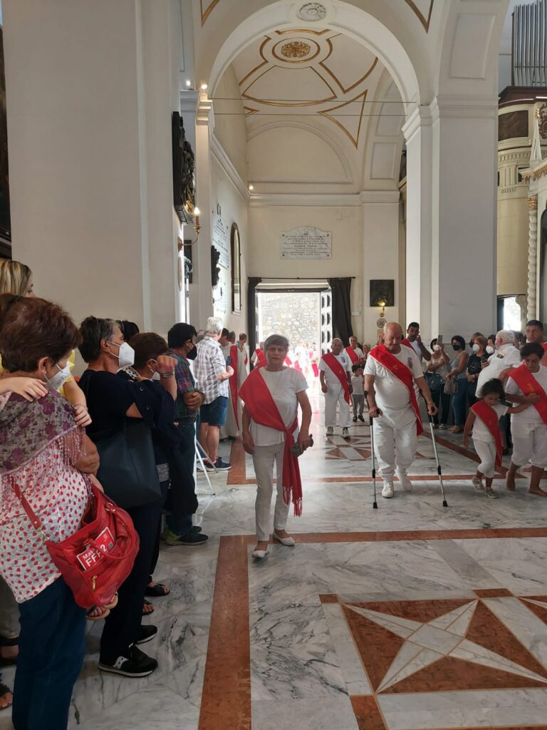 ALTAVILLA IRPINA. Le foto dei Battenti avellani in onore di San Pellegrino