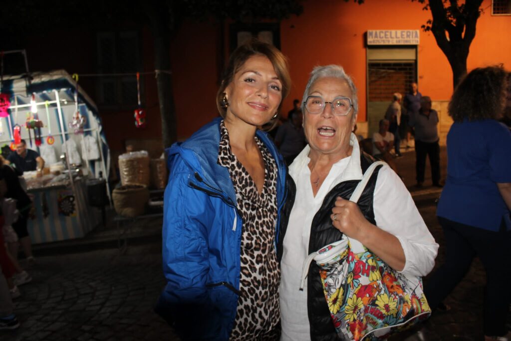 Mugnano  Festa di Santa Filomena semplicemente perfetta! Andrea Sannino incanta. Foto & Video
