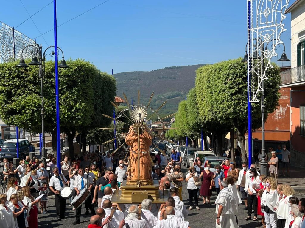 MUGNANO DEL CARDINALE. Intronizzata la statua di Santa Filomena. Foto