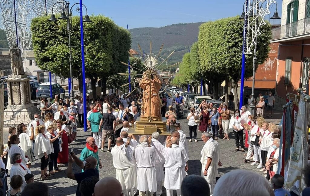 MUGNANO DEL CARDINALE. Intronizzata la statua di Santa Filomena. Foto