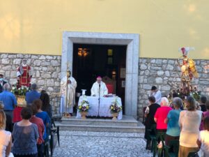Petruro di Forino (Av): Il Vescovo di Avellino Mons. Arturo Aiello alle celebrazioni della festa di San Michele Arcangelo e San Felicissimo