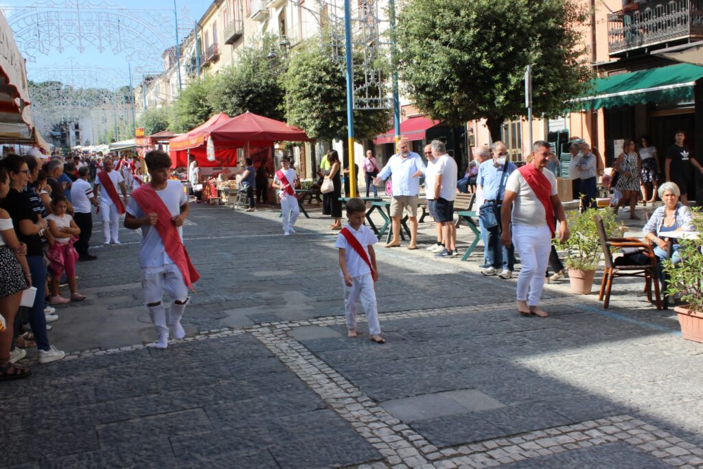 MUGNANO. Ieri la marcia dei Battenti in onore a San Pellegrino