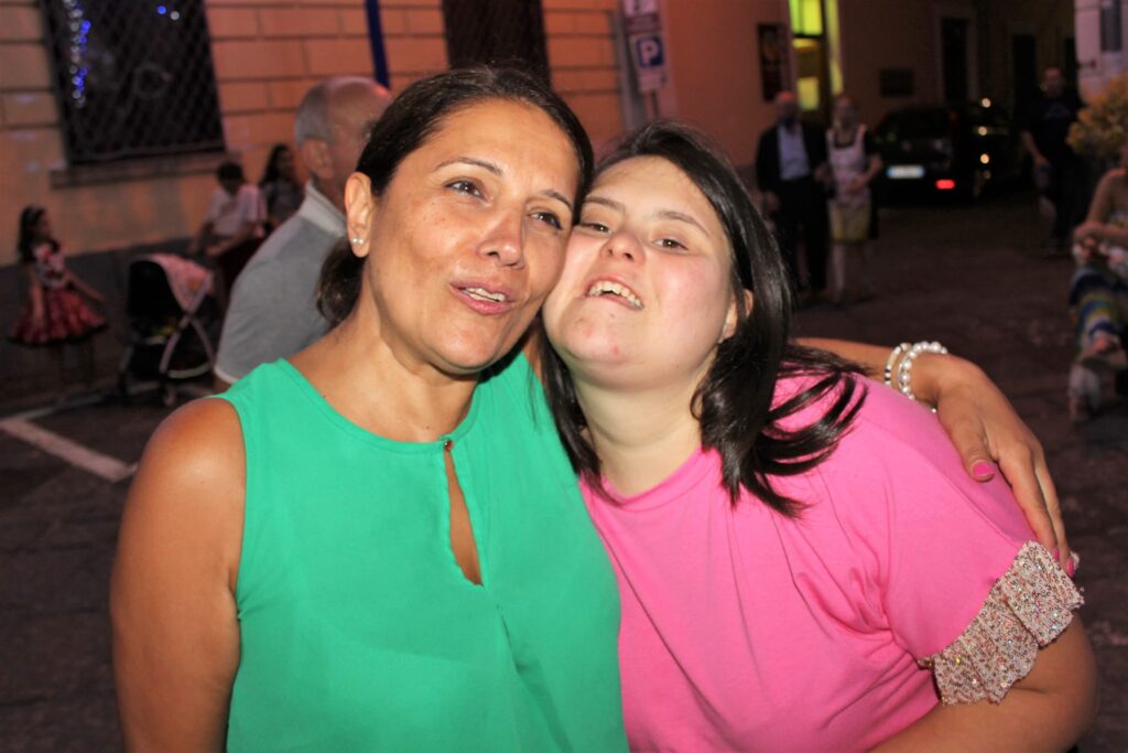 Mugnano  Festa di Santa Filomena semplicemente perfetta! Andrea Sannino incanta. Foto & Video