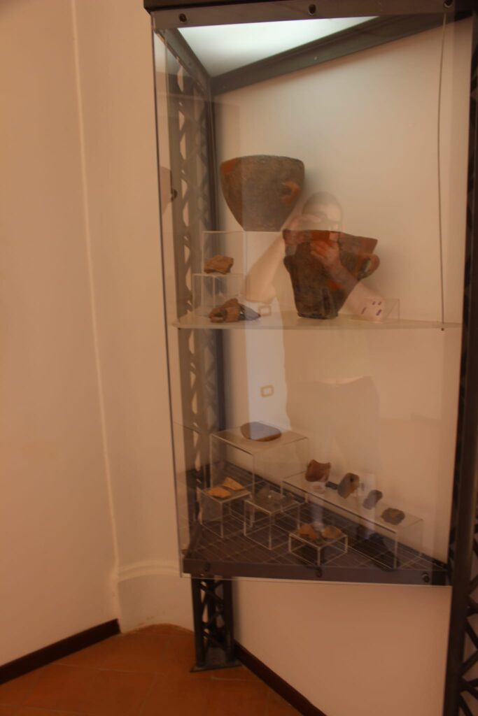 Avella  Visita ai monumenti da parte dei membri del Centro 66 dellArciconfraternita Universale di Santa Filomena