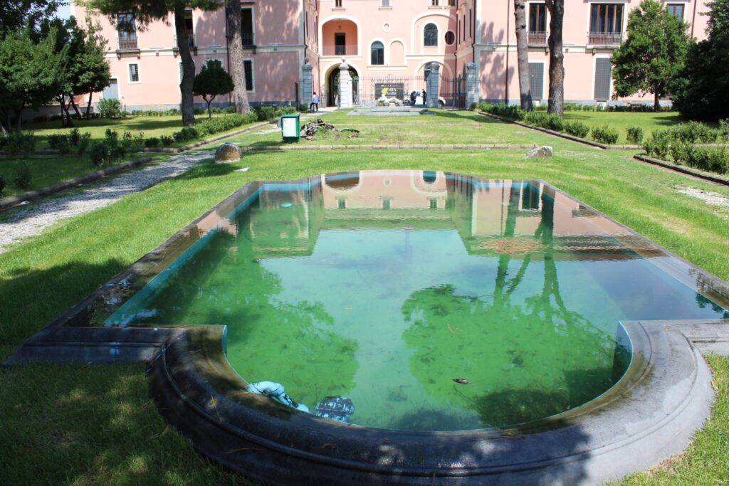 Avella  Visita ai monumenti da parte dei membri del Centro 66 dellArciconfraternita Universale di Santa Filomena