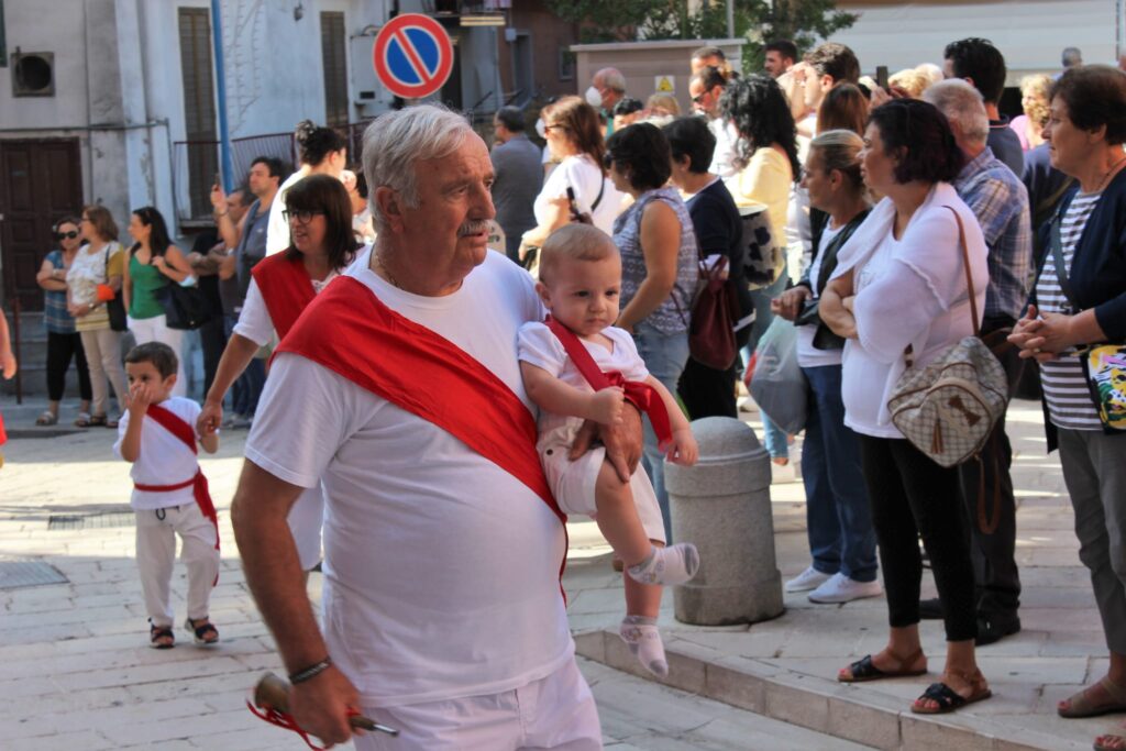 MUGNANO. Ieri la marcia dei Battenti in onore a San Pellegrino