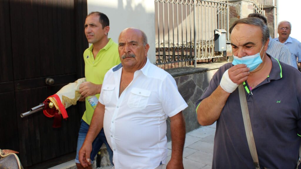 MUGNANO. Ieri la marcia dei Battenti in onore a San Pellegrino