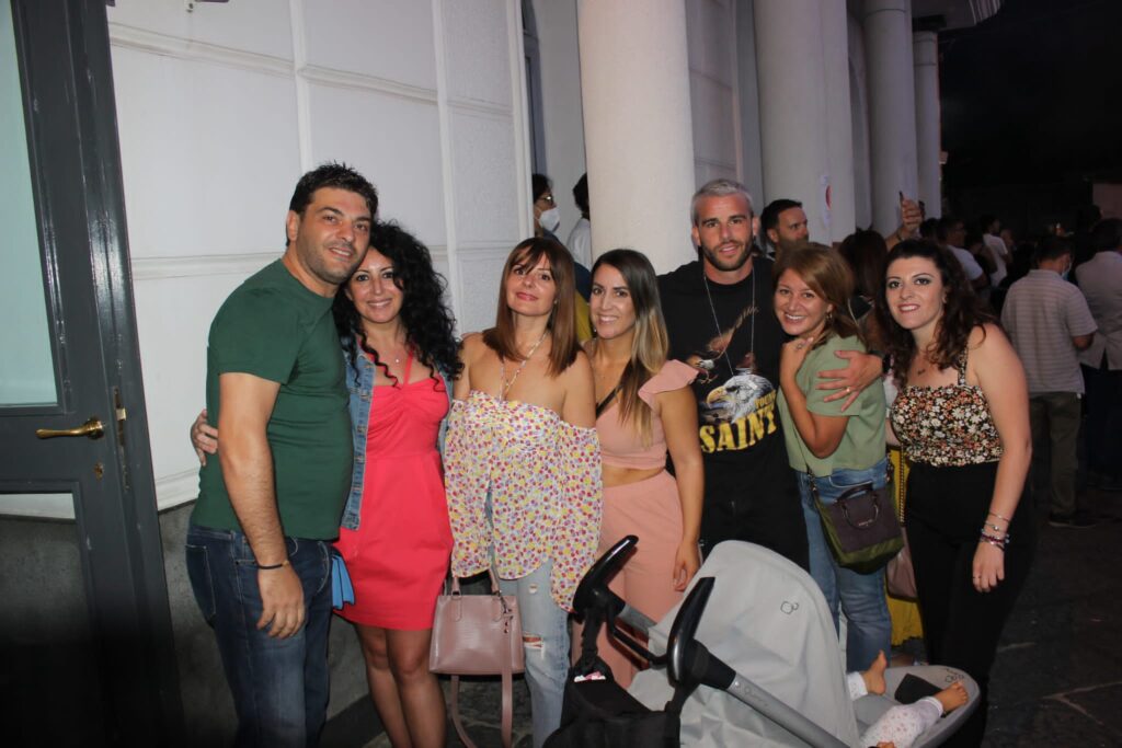 Mugnano  Festa di Santa Filomena semplicemente perfetta! Andrea Sannino incanta. Foto & Video