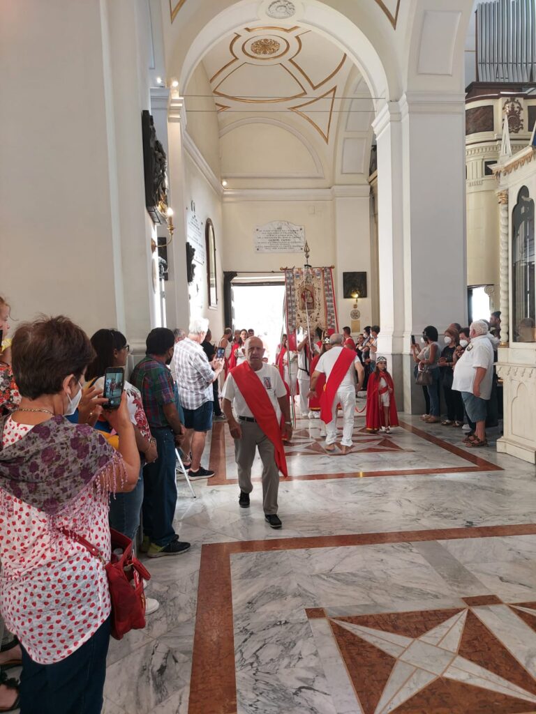 ALTAVILLA IRPINA. Le foto dei Battenti avellani in onore di San Pellegrino