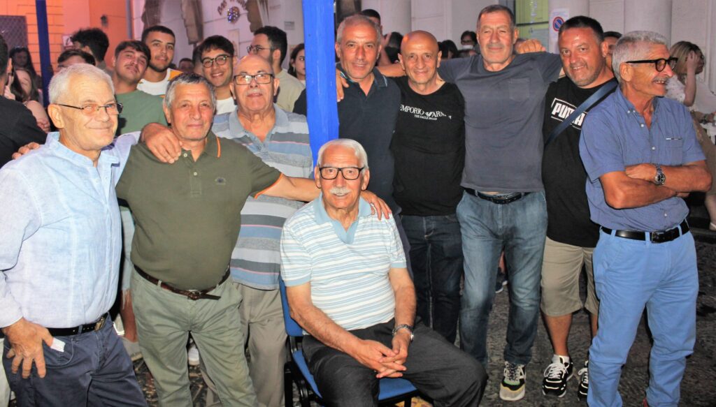 Mugnano  Festa di Santa Filomena semplicemente perfetta! Andrea Sannino incanta. Foto & Video