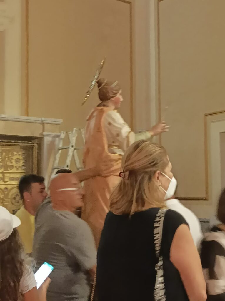 Mugnano  Preparata la Statua di Santa Filomena per lintronizzazione di domani