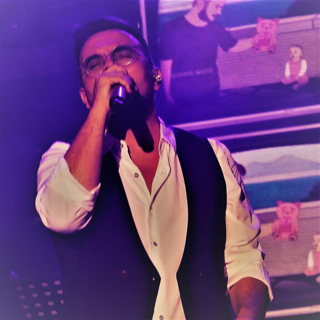 Mugnano  Festa di Santa Filomena semplicemente perfetta! Andrea Sannino incanta. Foto & Video