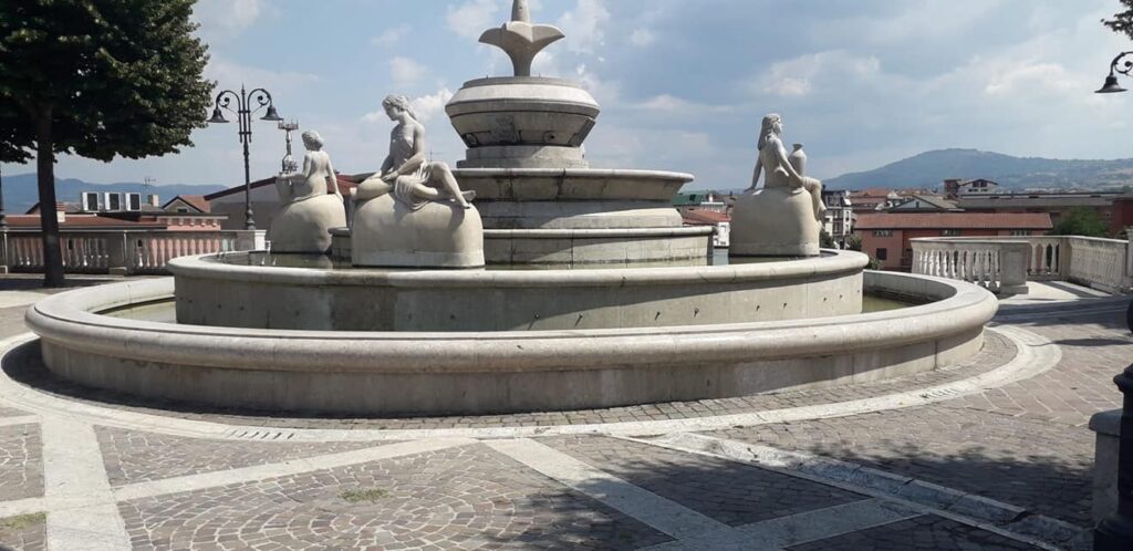 GROTTAMINARDA. In corso la pulizia e manutenzione del verde pubblico e di piazze e strade