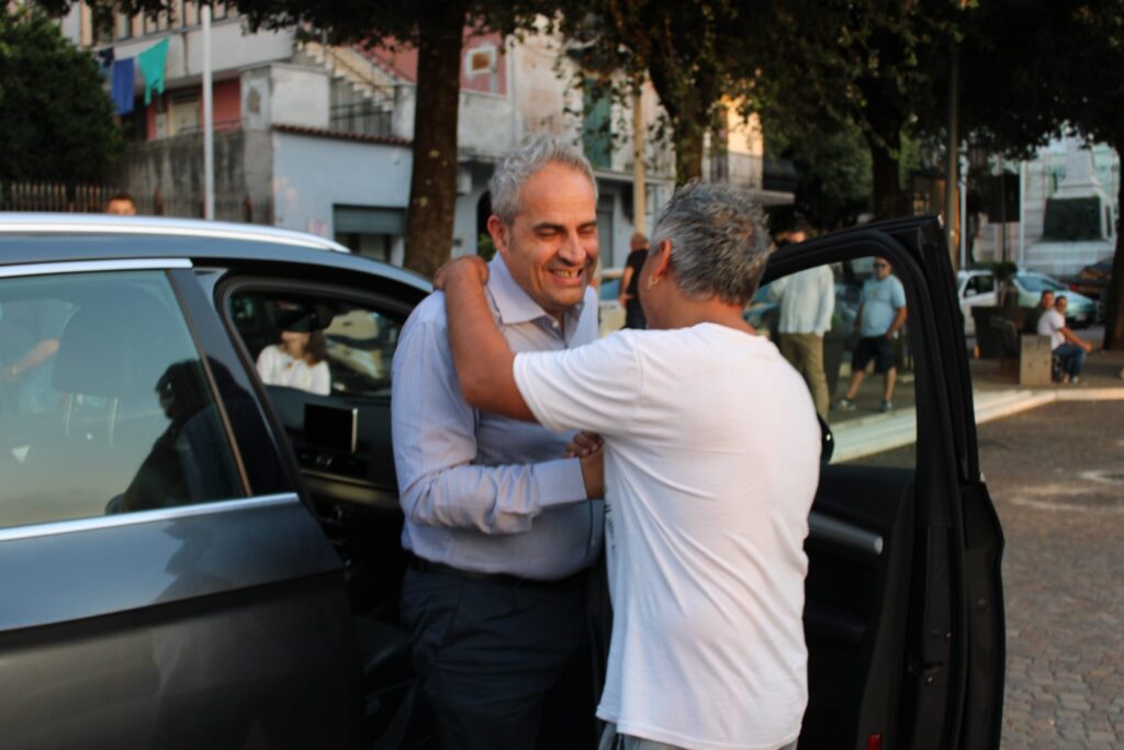 I candidati Pd fanno tappa a Baiano in cerca di consensi. Ecco le foto