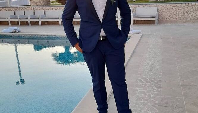 3B5B1144-514D-4474-9C92-E0D03A8519C1