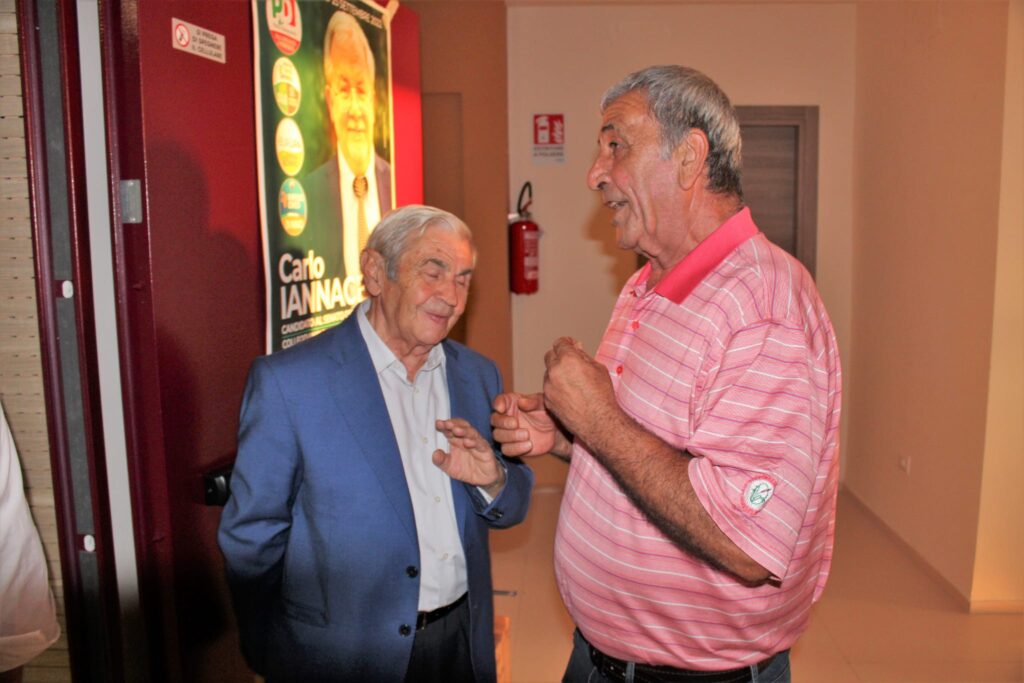 I candidati Pd fanno tappa a Baiano in cerca di consensi. Ecco le foto