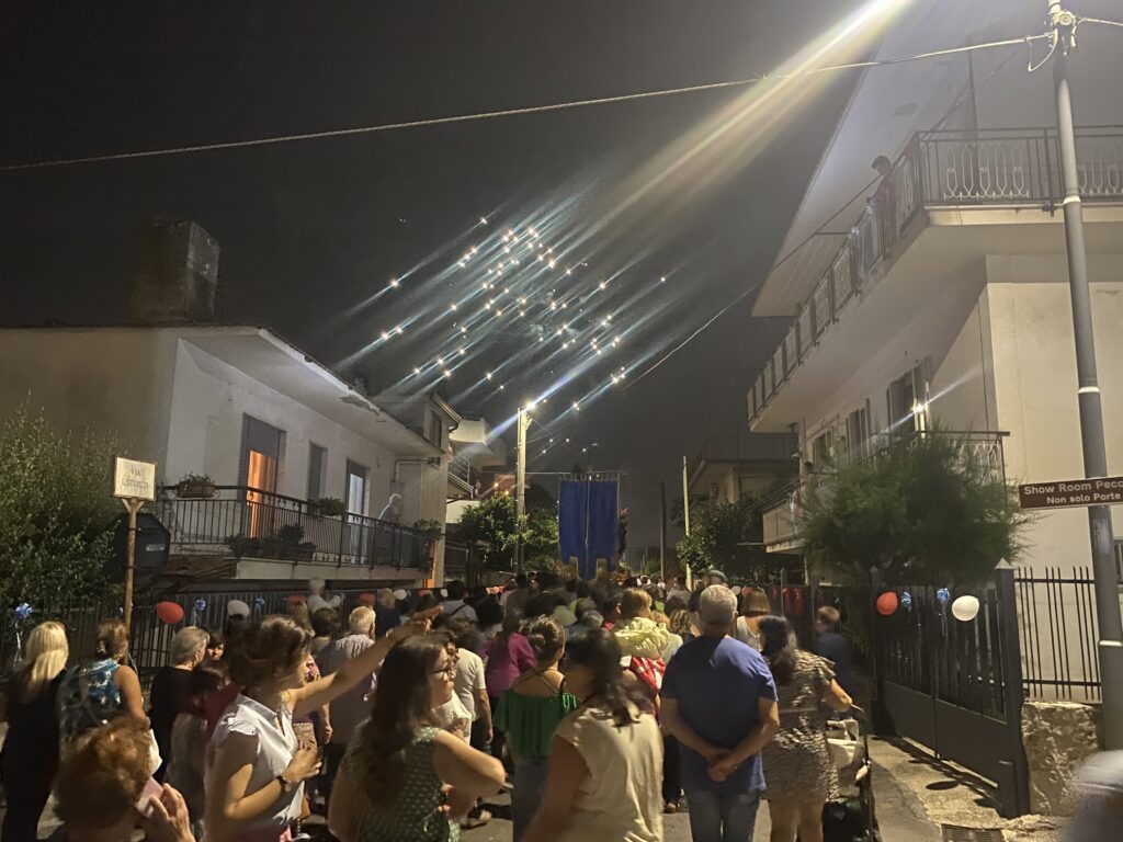 Avella  Processione della Madonna delle Grazie e di San Sebastiano   la soddisfazione del parroco e del Comitato