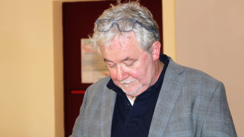 I candidati Pd fanno tappa a Baiano in cerca di consensi. Ecco le foto