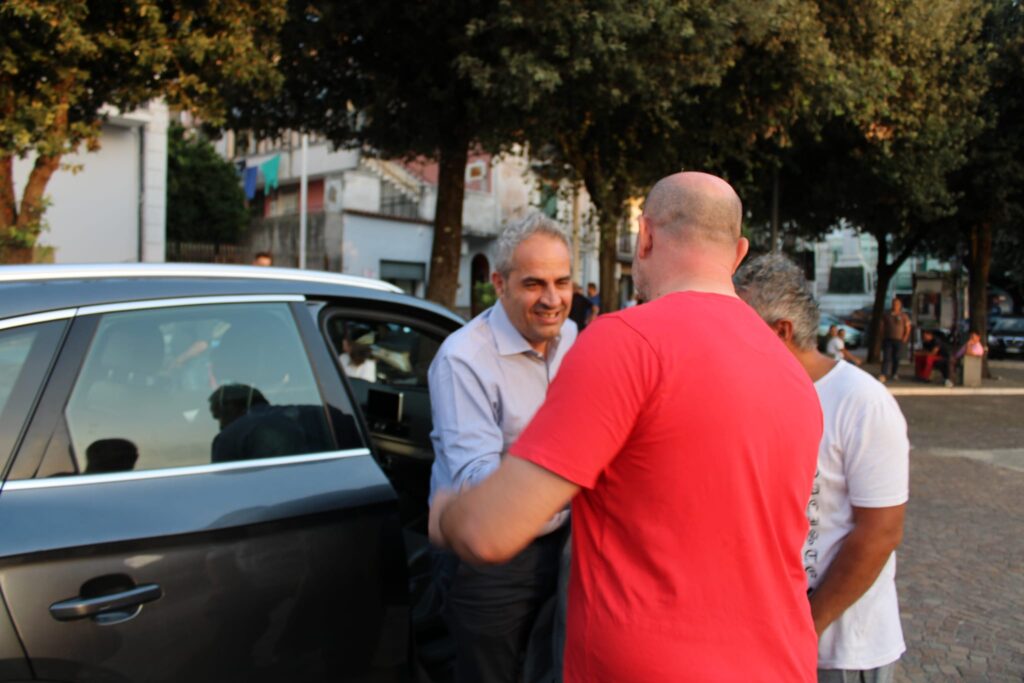 I candidati Pd fanno tappa a Baiano in cerca di consensi. Ecco le foto