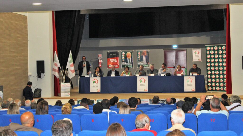 I candidati Pd fanno tappa a Baiano in cerca di consensi. Ecco le foto