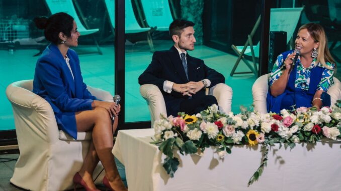 B74013B2-1598-46E0-8076-8B8DD0032495