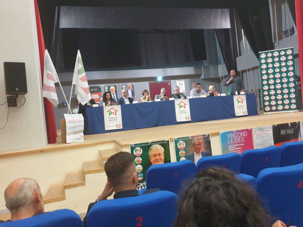 Baiano 6 settembre 2022. teatro Colosseo. Manifestazione elettorale del PD territoriale. “Chi vota Destra, danneggia il Sud”: è il messaggio concreto e reale che emerge dalla presentazione dei candidati.
