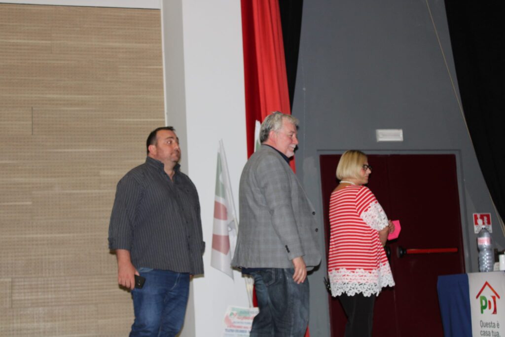 I candidati Pd fanno tappa a Baiano in cerca di consensi. Ecco le foto