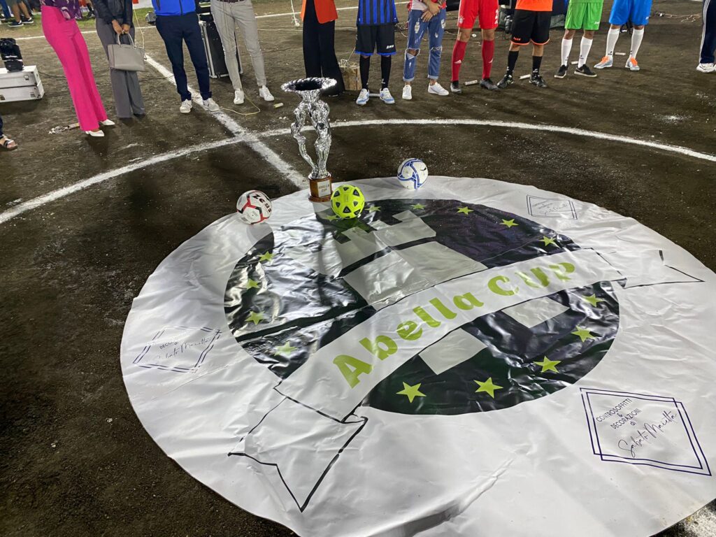 AVELLA. Inaugurata la prima edizione dellAbella Cup. E iniziato il calcetto