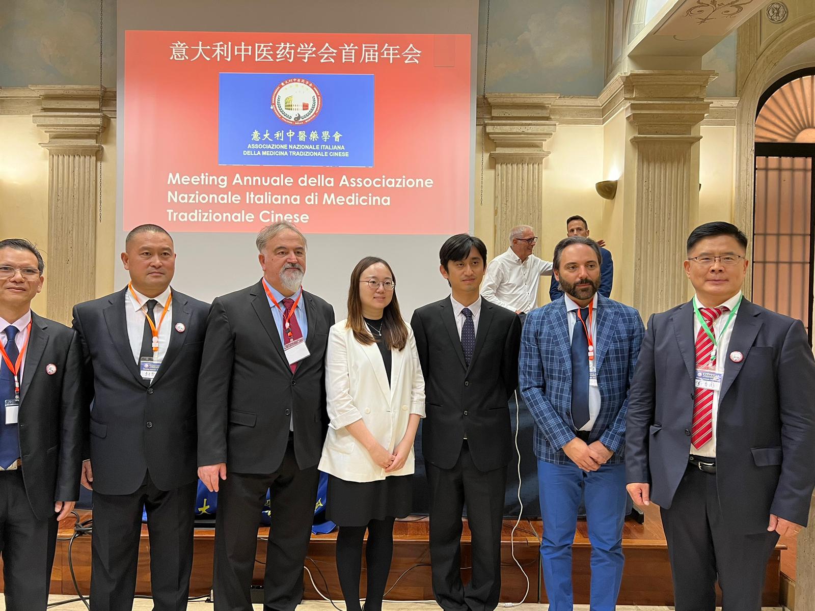 ROMA. Medicina tradizionale cinese, tanti agopuntori di fama internazionale in convegno. Tra i partecipanti anche il dott. Filomeno Caruso ROMA. Medicina tradizionale cinese, tanti agopuntori di fama internazionale in convegno. Tra i partecipanti anche il dott. Filomeno Caruso