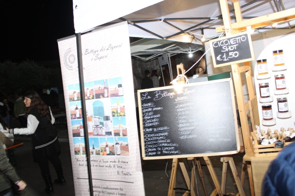 AVELLA. Le foto di un sabato di festa girando per la sagra della Castagna e della nocciola