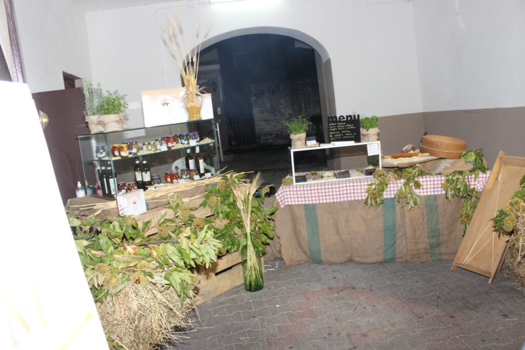 AVELLA. Le foto di un sabato di festa girando per la sagra della Castagna e della nocciola